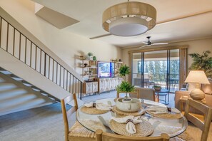 Interior - Quam Properties: Kapalua Golf Villa 27T7 | Ocean View Paradise Getaway (Lahaina)