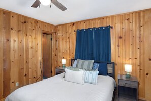 Maison, 2 grands lits, patio, vue montagne (Unit 203) | 2 chambres, décoration personnalisée, ameublement personnalisé