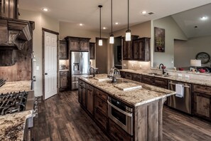 House, Multiple Beds, Patio, Mountain View (Unit 177) | Private kitchen - Grindstone Lake Lodge (Ruidoso)