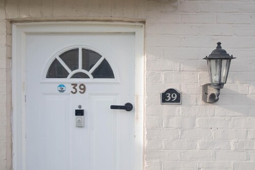 Newly refurbished three bedroom house with two parking spaces .