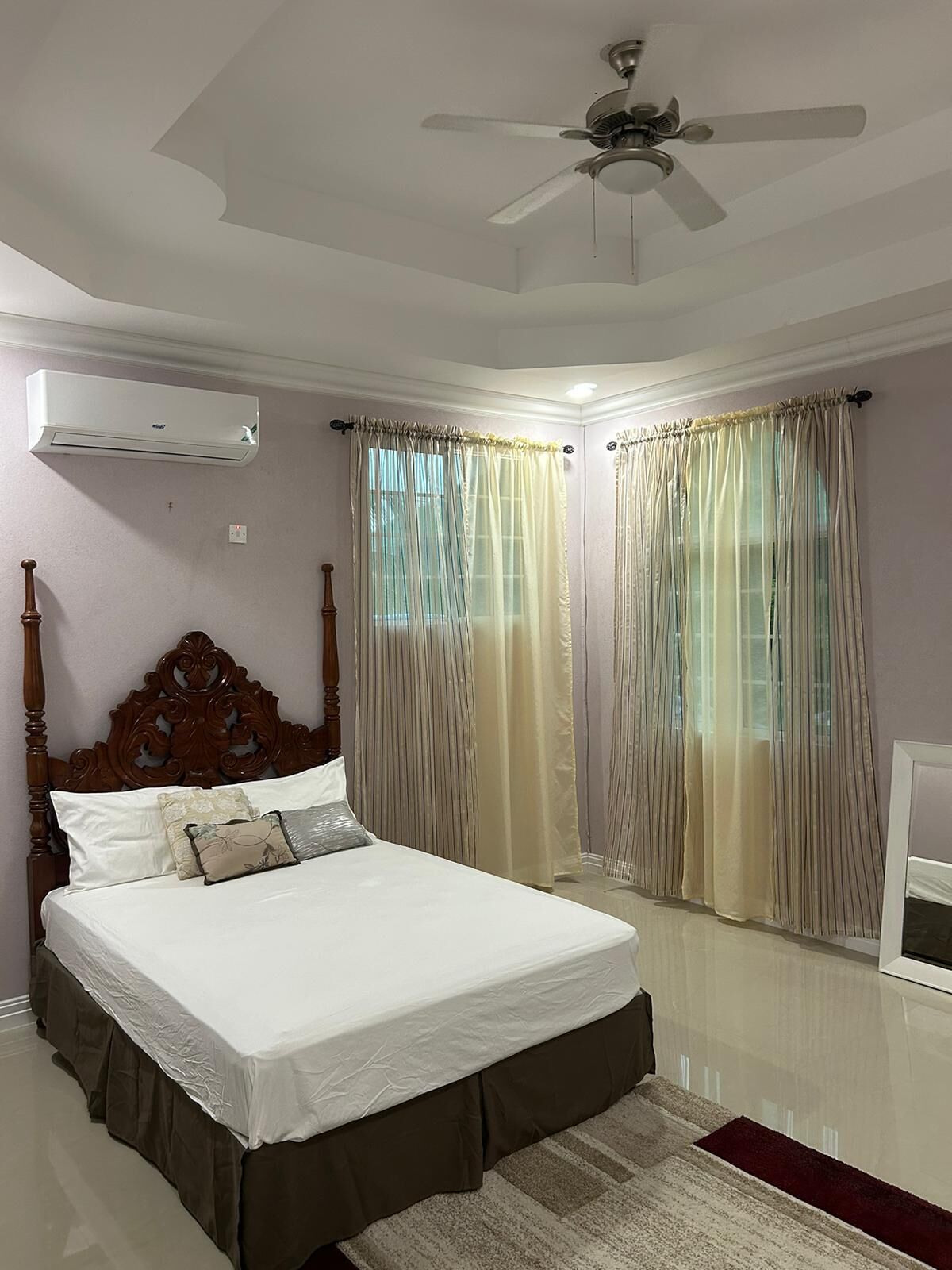 5 dormitorios, tabla de planchar con plancha, wifi y ropa de cama
