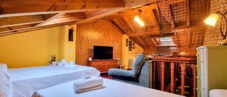 3 dormitoris, planxa i posts de planxar, un bressol de viatge i wifi