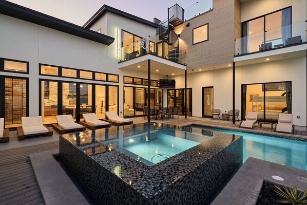 Outdoor pool, a heated pool