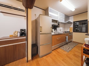 Villa, Garden View | Private kitchen | Electric kettle, toaster