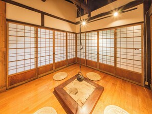 Villa, hageutsikt | 3 soverom, safe på rommet, blendingsgardiner og wi-fi (inkludert)