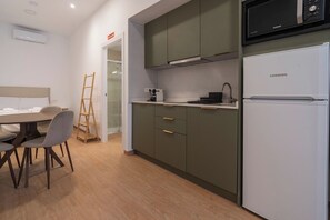Fridge, microwave, stovetop, coffee/tea maker - VLC HOST- Molinell 2 (Valencia)