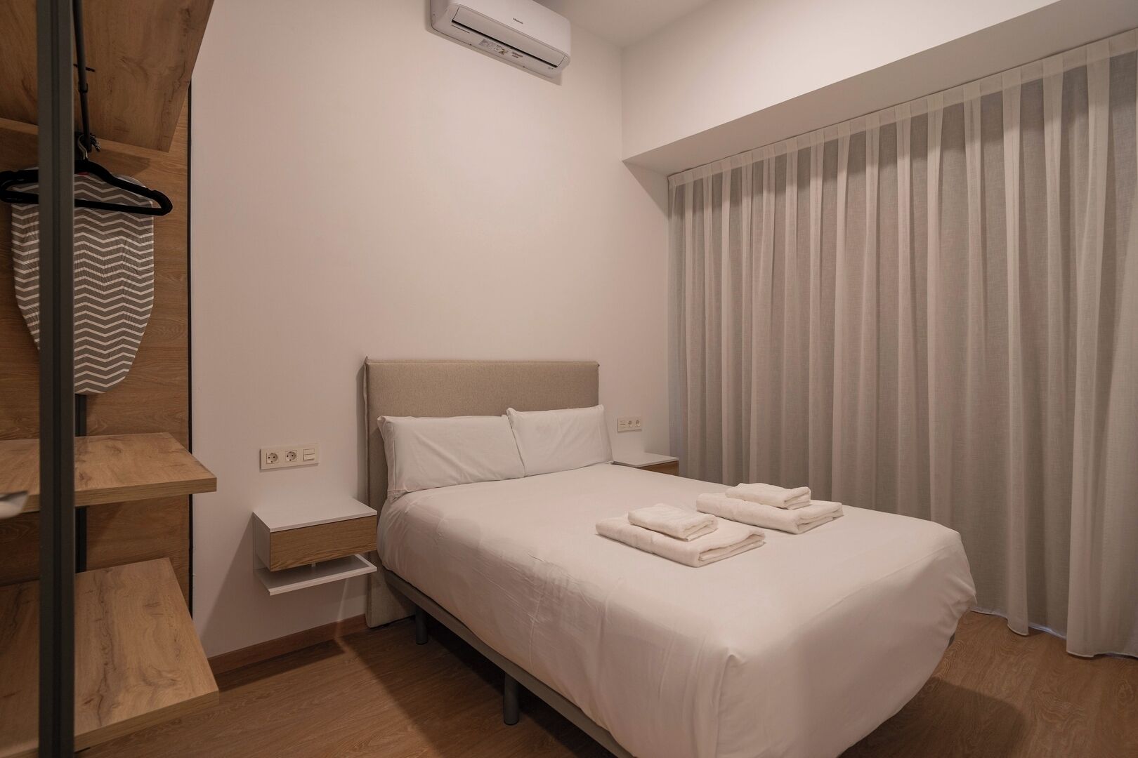 1 chambre, fer et planche à repasser, lit parapluie, Wi-Fi gratuit