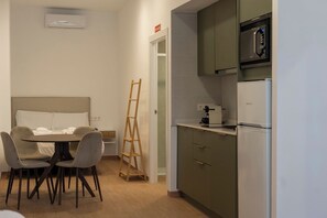 Fridge, microwave, stovetop, coffee/tea maker - VLC HOST- Molinell 2 (Valencia)