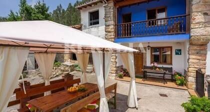 VV Honorato 2 - country house in Santa Eulalia (Llanes) | 4–6 guests
