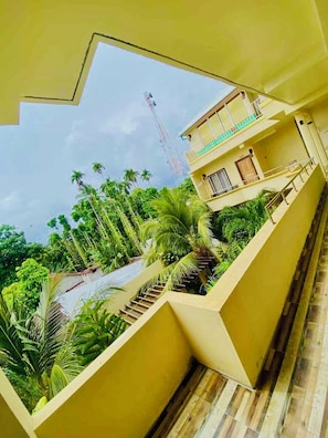 Minibar, desk, soundproofing, iron/ironing board - SORENZO Maldives  (Thoddoo)