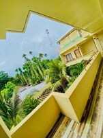 Minibar, desk, soundproofing, iron/ironing board