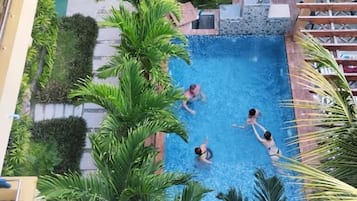 Outdoor pool, pool loungers