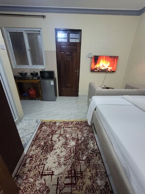 Iron/ironing board, WiFi