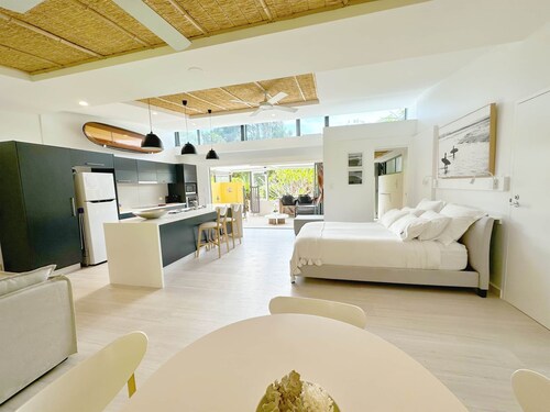 The Tula Suite - Driftwood Villas Scotts Head