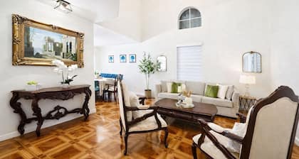 Spacious Miami Home w/ Patio & Fire Pit