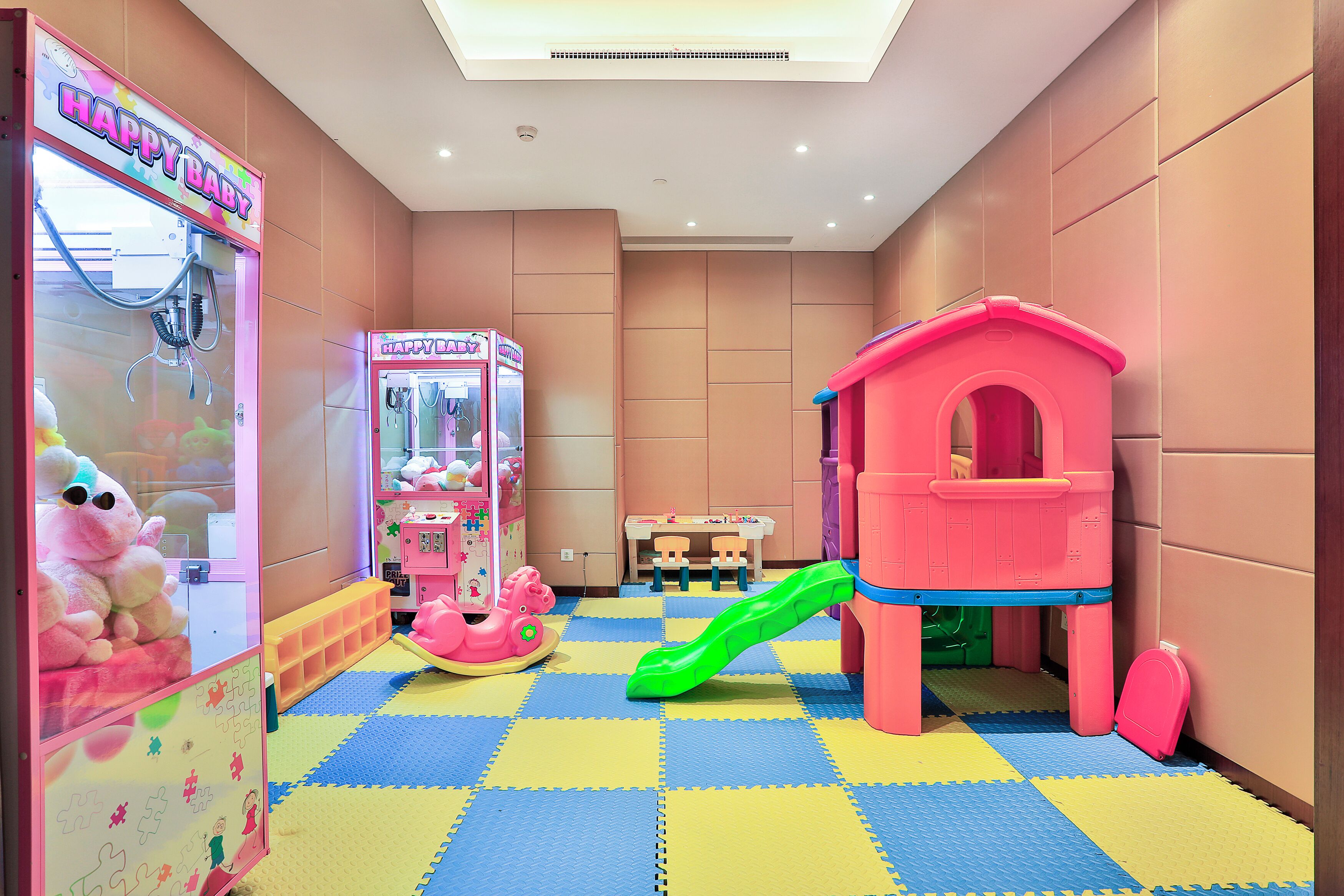 Children’s play area – indoor