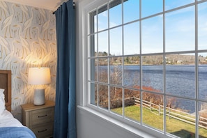 3 عدّة غرف نوم ومكواة/لوح كي وواي فاي وملاءات أسرّة