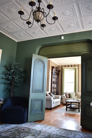 Interior - Historic Manor Overlooking Park (Bloomington)