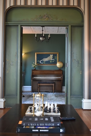 Interior - Historic Manor Overlooking Park (Bloomington)