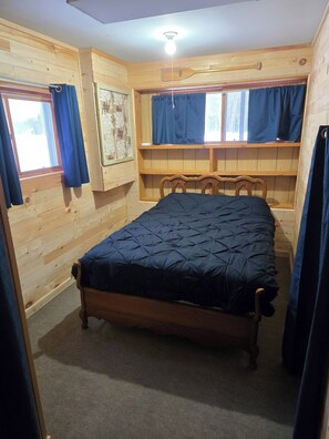 3 quartos, berço de viagem, Wi-Fi de cortesia, roupa de cama