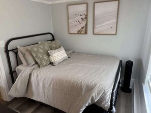 3 chambres, fer et planche à repasser, lit parapluie, Wi-Fi