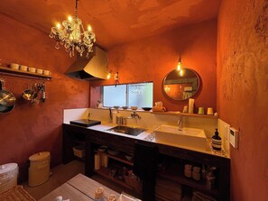 Fridge, microwave, stovetop, cookware/dishes/utensils - Villa Morocco is conveniently located for sightsee / Nishisonogigun Nagasaki (Nishisonogigun)