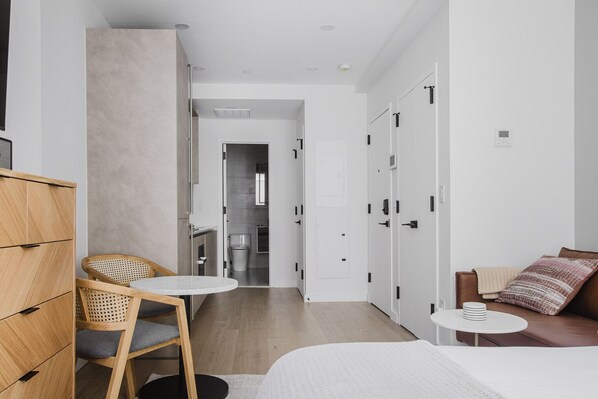 Iron/ironing board, WiFi, bed sheets - Blueground | Upper East Side, AC & w/d, nr park (Uptown)