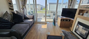 Angie 2 Bed Rhyl Robinhood