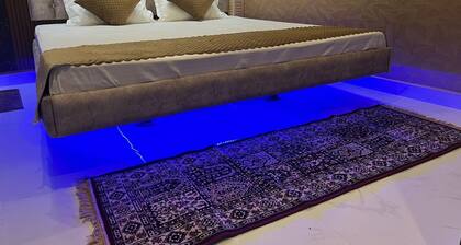 Om Nilay Paying Guest House By GRB