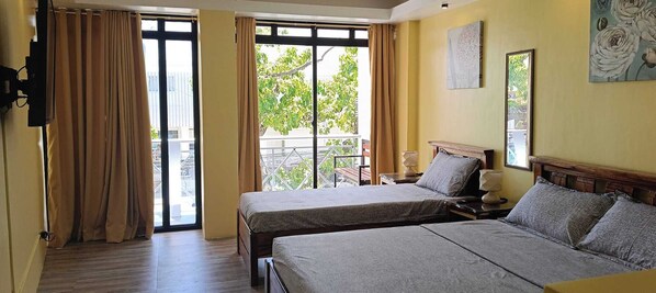 Family Suite | Desk, laptop workspace, free WiFi, bed sheets - OYO 1131 Inn Ka Kay Mame (Puerto Princesa)