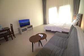 1 chambre, fer et planche à repasser, Wi-Fi, draps fournis