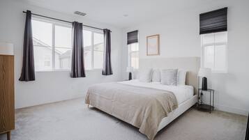 3 bedrooms, iron/ironing board, WiFi, bed sheets