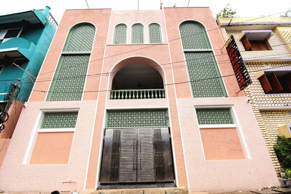 Fachada da propriedade