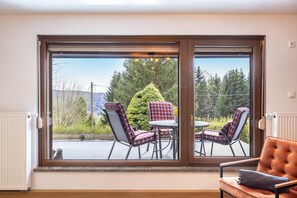 Interior - Holiday Home 'Selma' with Private Terrace, Balcony and Wi-Fi (Goldlauter-Heidersbach)