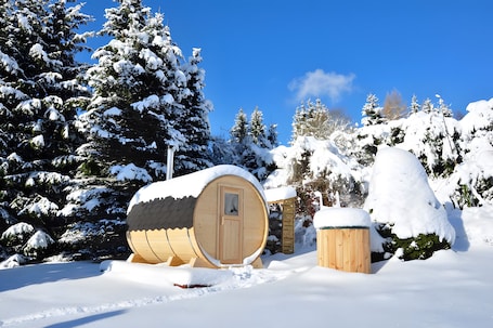 外観. Holiday Home 'Selma' with Private Terrace, Balcony and Wi-Fi