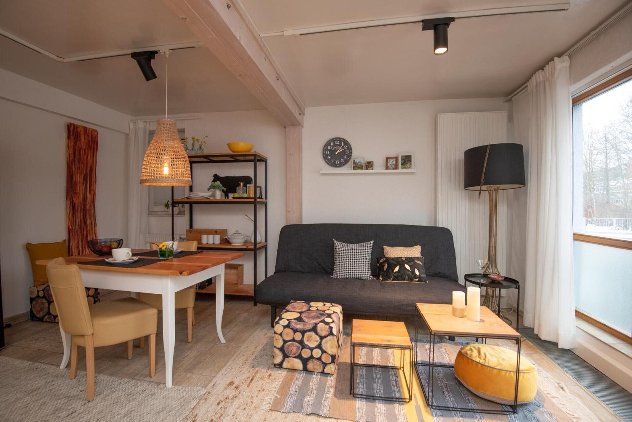 Fernseher, Kamin