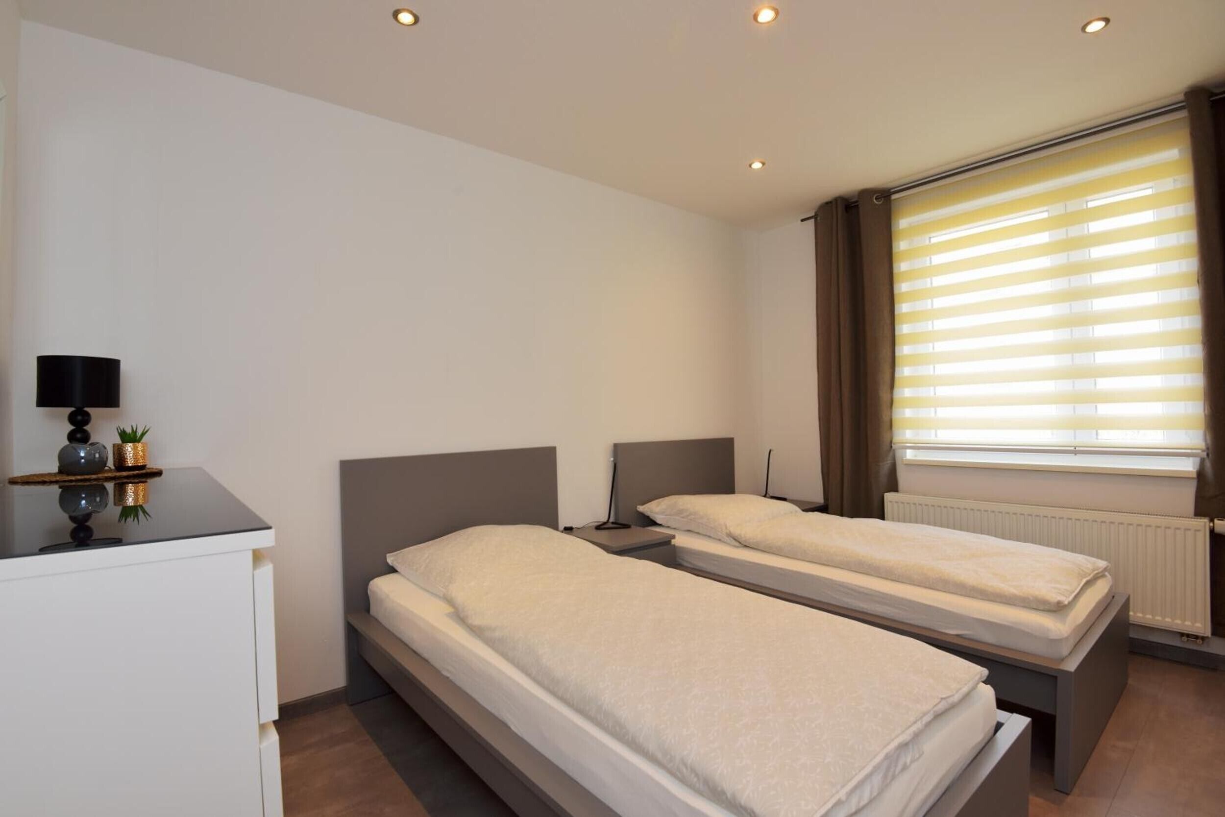 2 makuuhuonetta, ilmainen Wi-Fi, vuodevaatteet