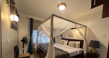 2 bedroom apartment near the lake