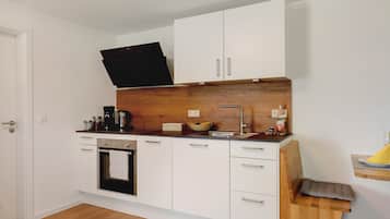 Geladeira, fogão, cooktop, lava-louças