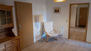 Interior - Apartment 'Das Landhaus 1' with Shared Garden and Wi-Fi (Carinerland-Kirch Mulsow)