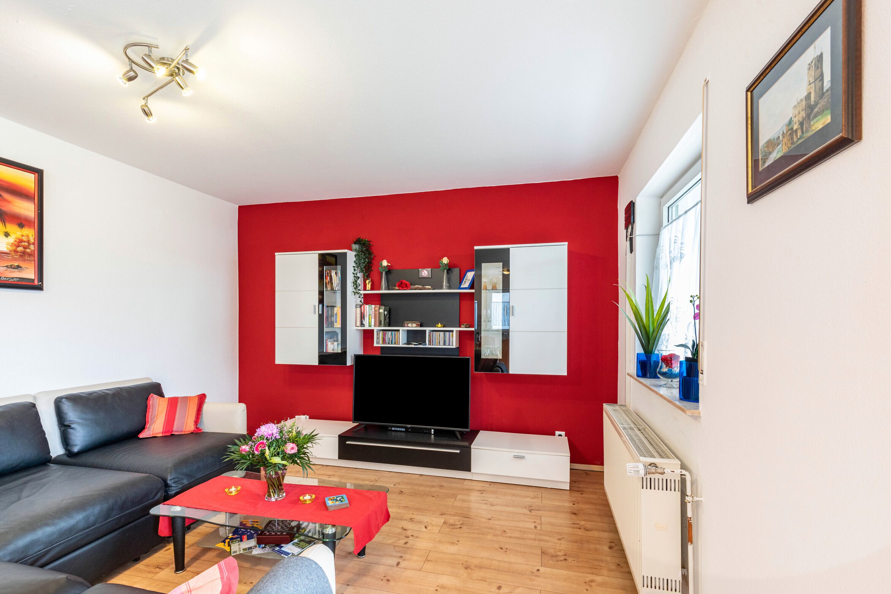 TV, lettore DVD, impianto stereo