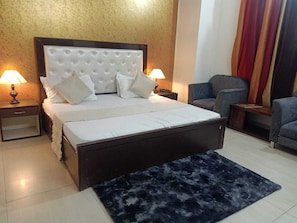 Deluxe Room | Free WiFi