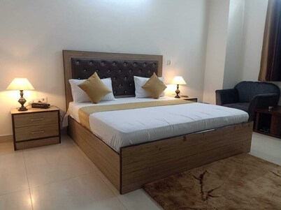 Hotel Park View By GRB