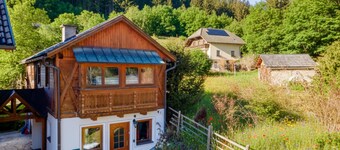 Cosy holiday home with terrace near ski resorts
