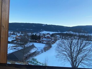 View from property - Cozy apartment with balcony near ski resorts (Mariapfarr)
