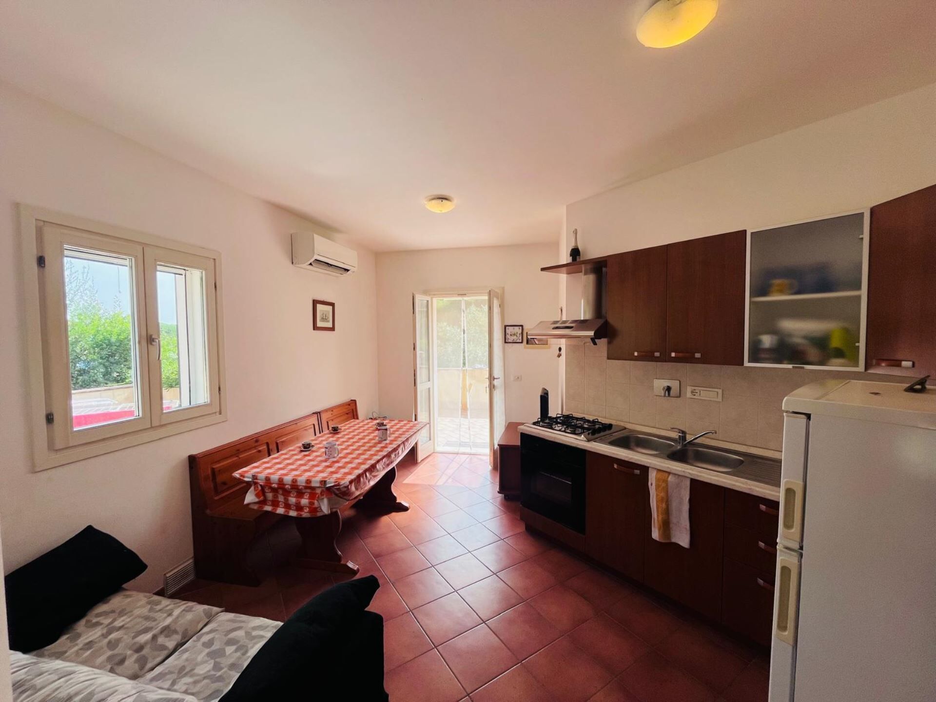 Kühlschrank, Mikrowelle, Ofen