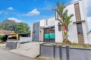 Fachada de la propiedad