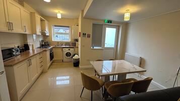 Microwave, oven, cookware/dishes/utensils