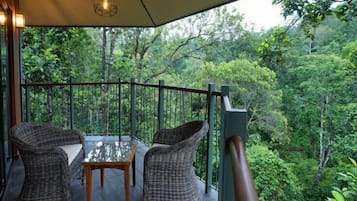 Quang cảnh ban công