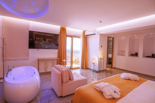 Rhodos Horizon Boutique – Adults Only